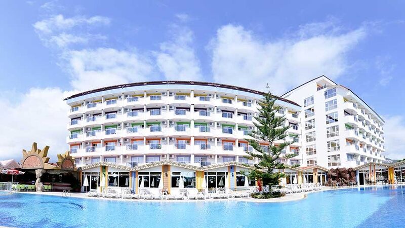 First Klas Hotel