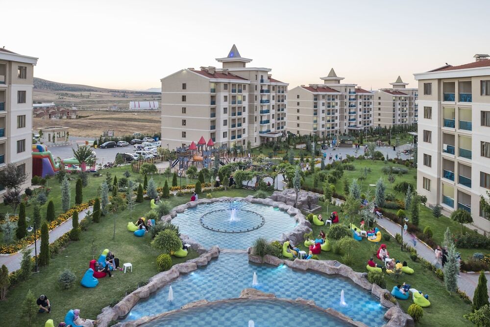 Grand Özgül Termal Tatil Köyü