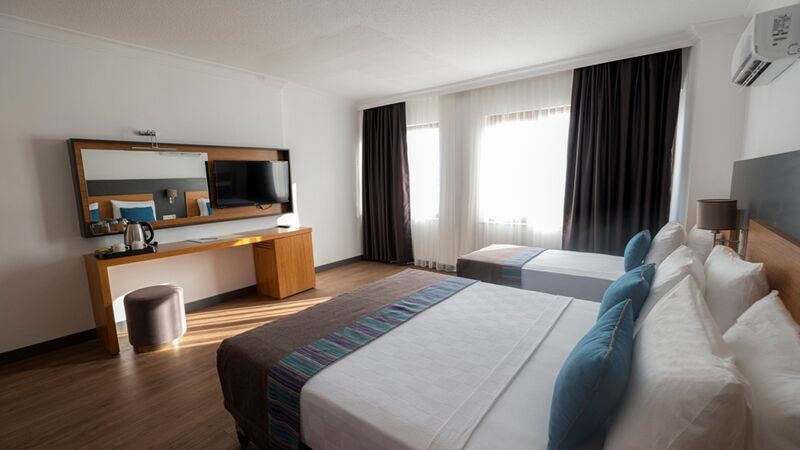 Qinn Hotel